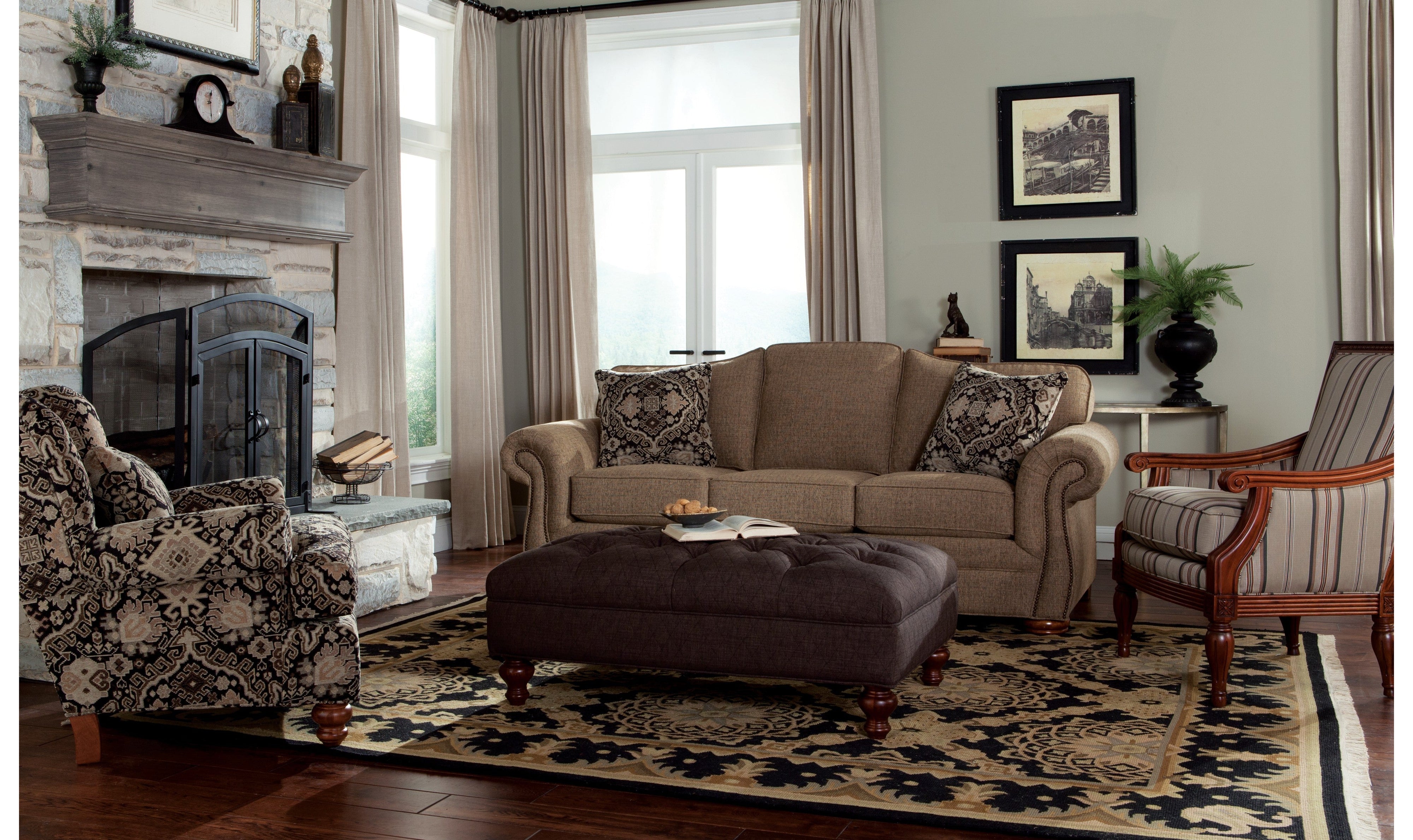 Fabric Sofa with Rolled Arms and 3-Seater Design