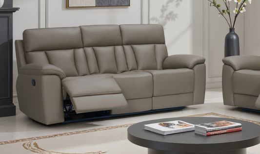 Reclining Leather Sofa with Manual Mechanism and Sleek Design