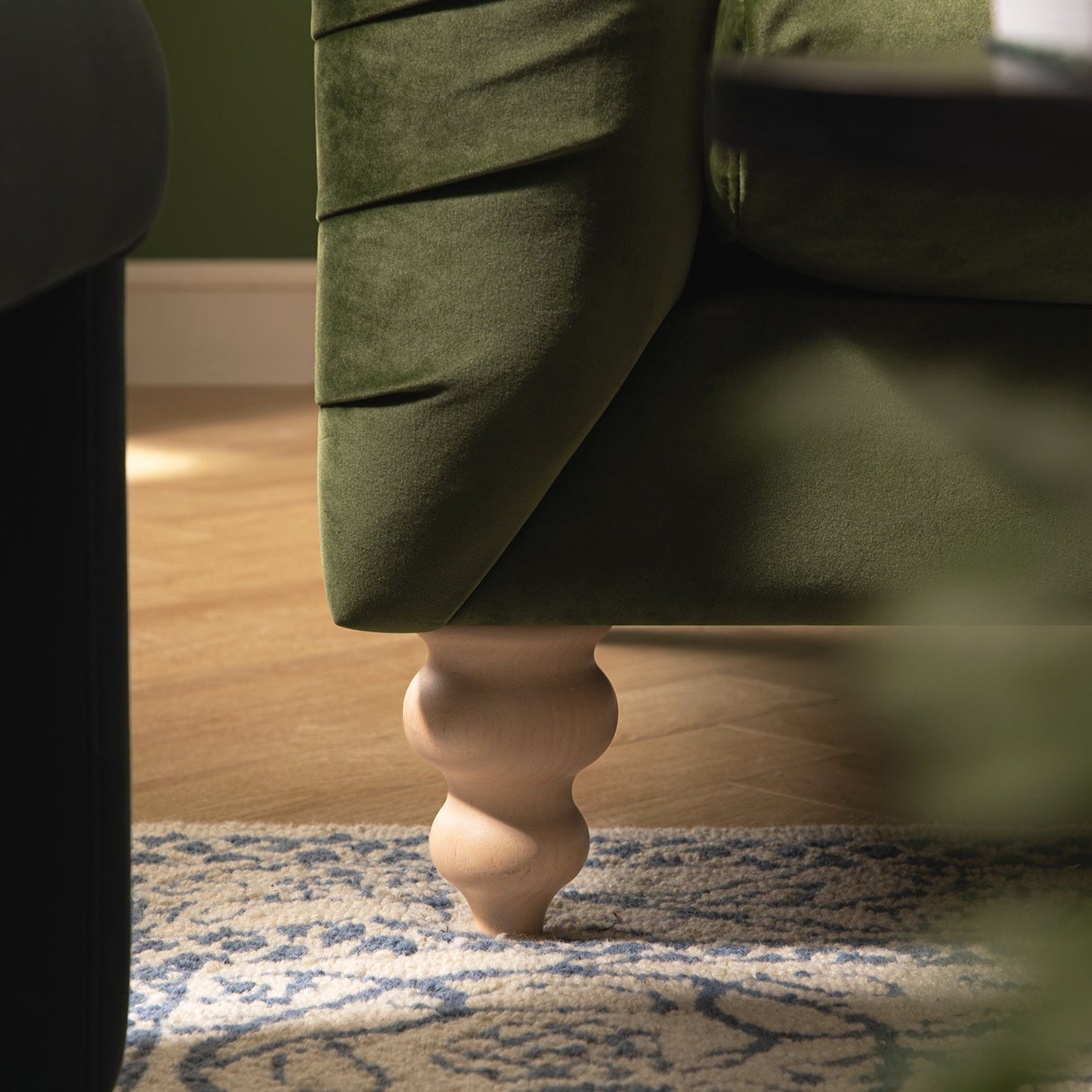 Chesterfield 2-Seater Sofa in Fern Green Velvet