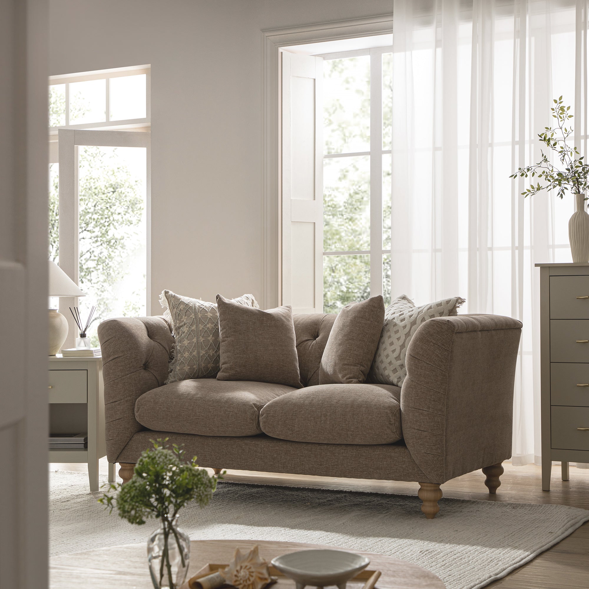 Chesterfield 2-Seater Sofa in Taupe Chenille