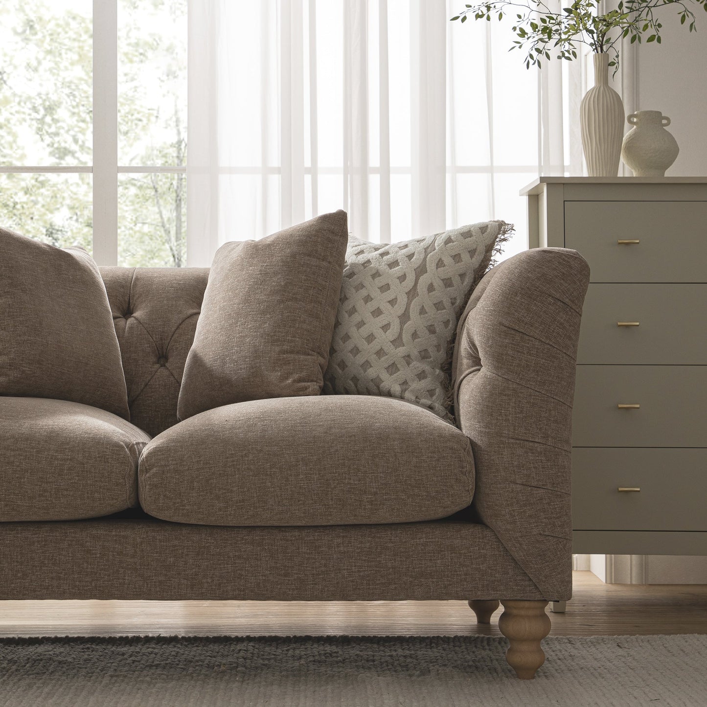 Chesterfield 2-Seater Sofa in Taupe Chenille
