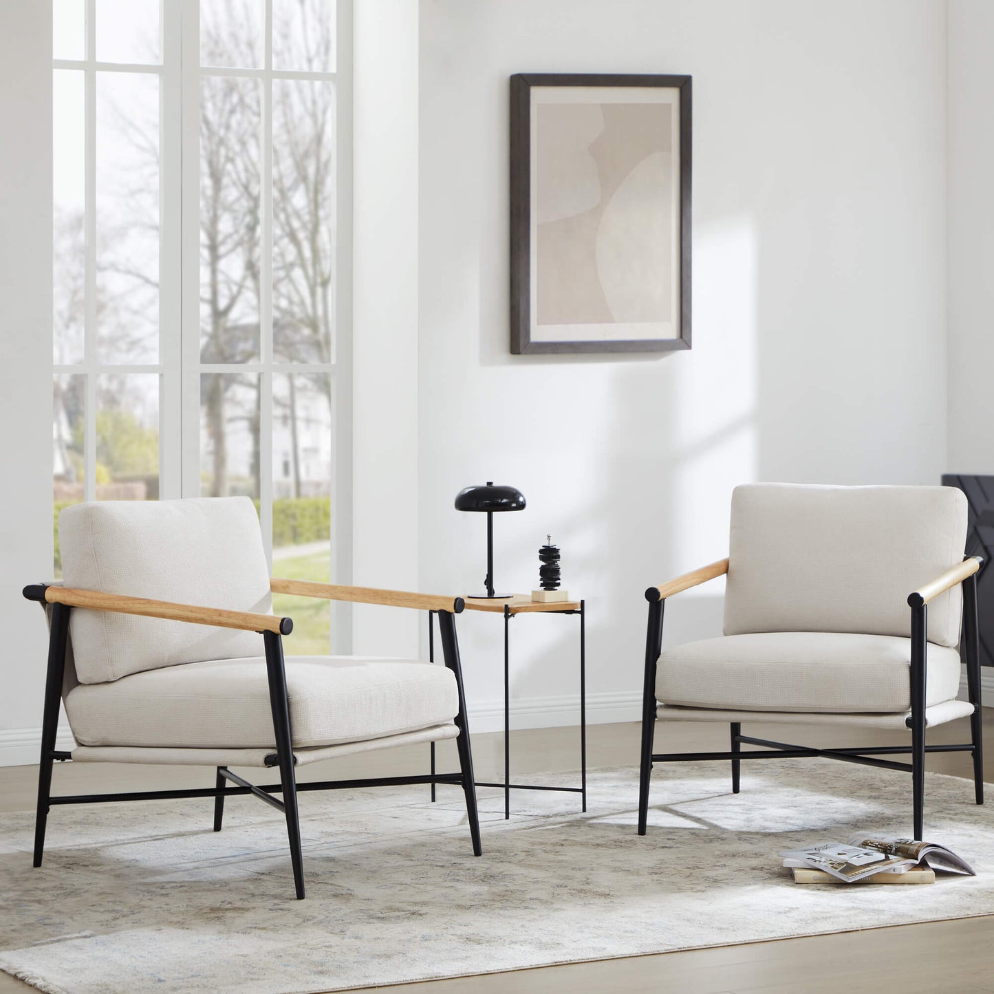 Modern Accent Chair in Elegant Velvet Upholstery