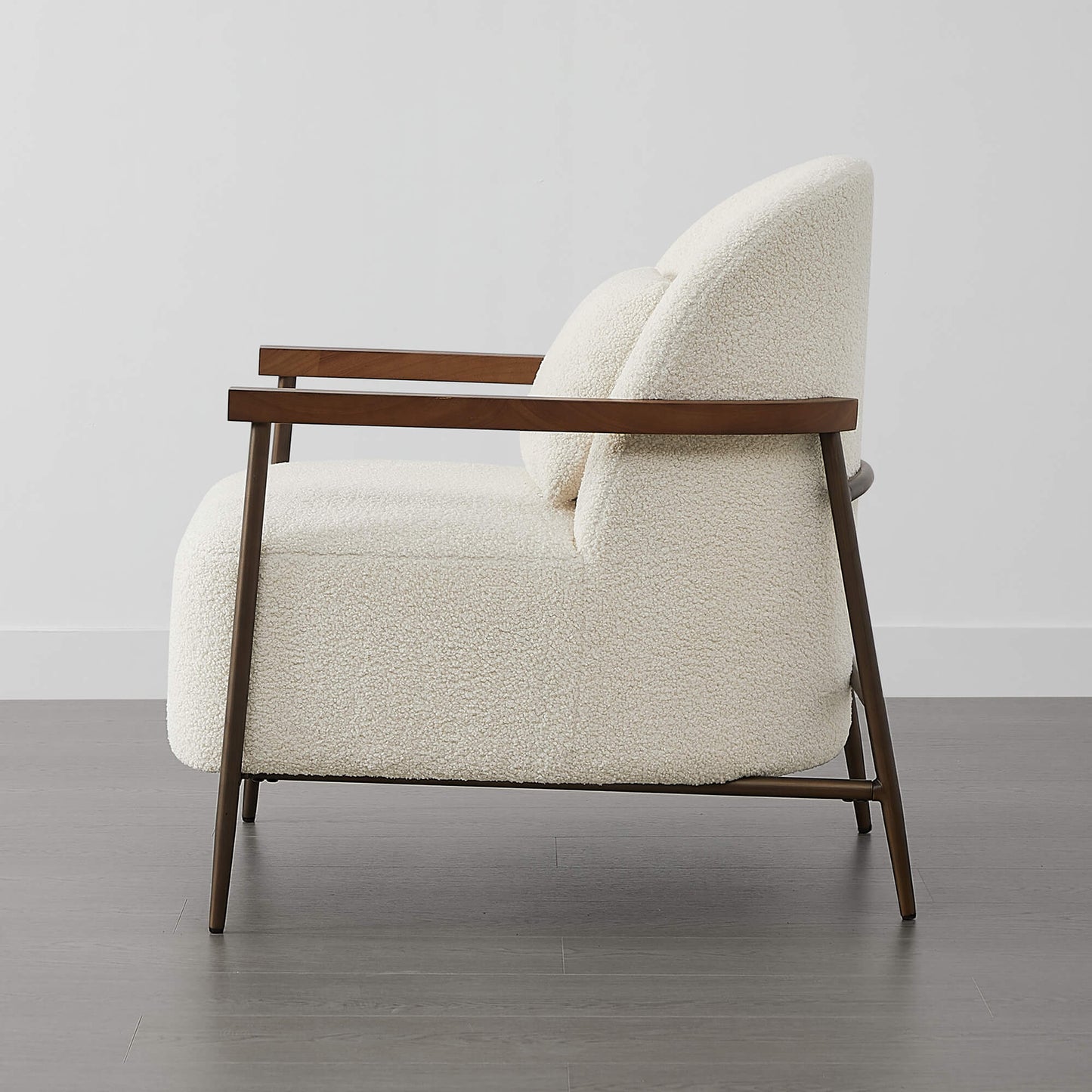 Modern Accent Chair with Curved Backrest