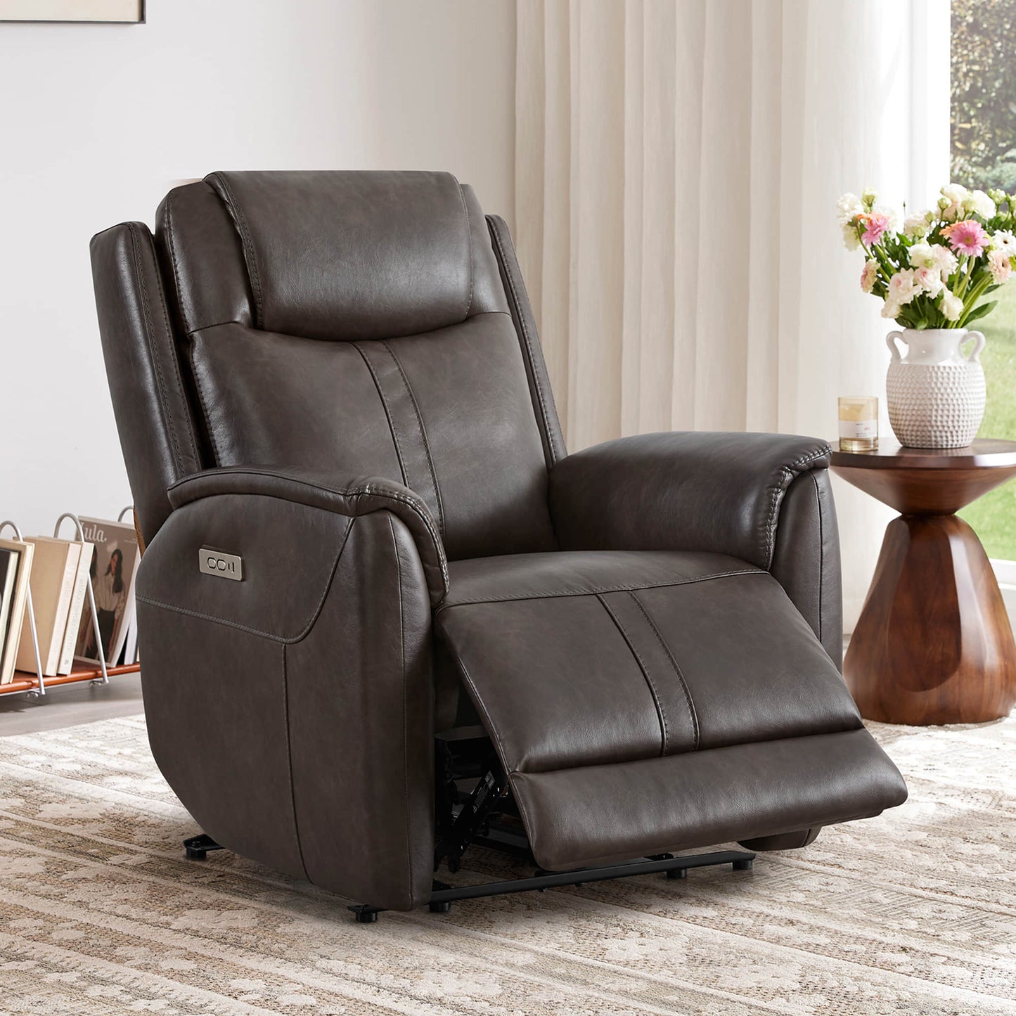 Modern Zero-Gravity Recliner with Power Mechanism