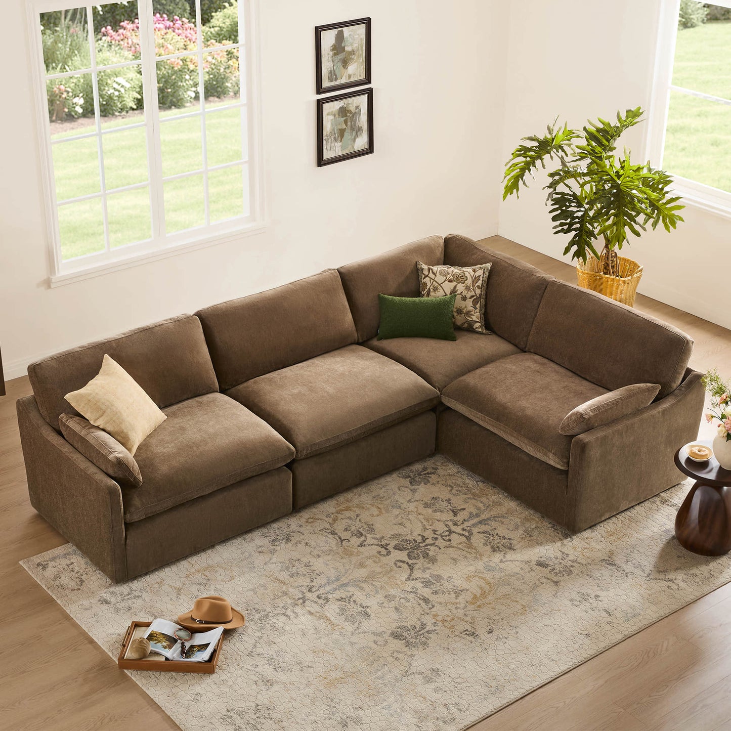 Modular 4-Seater Sofa-Chaise with Angled Design