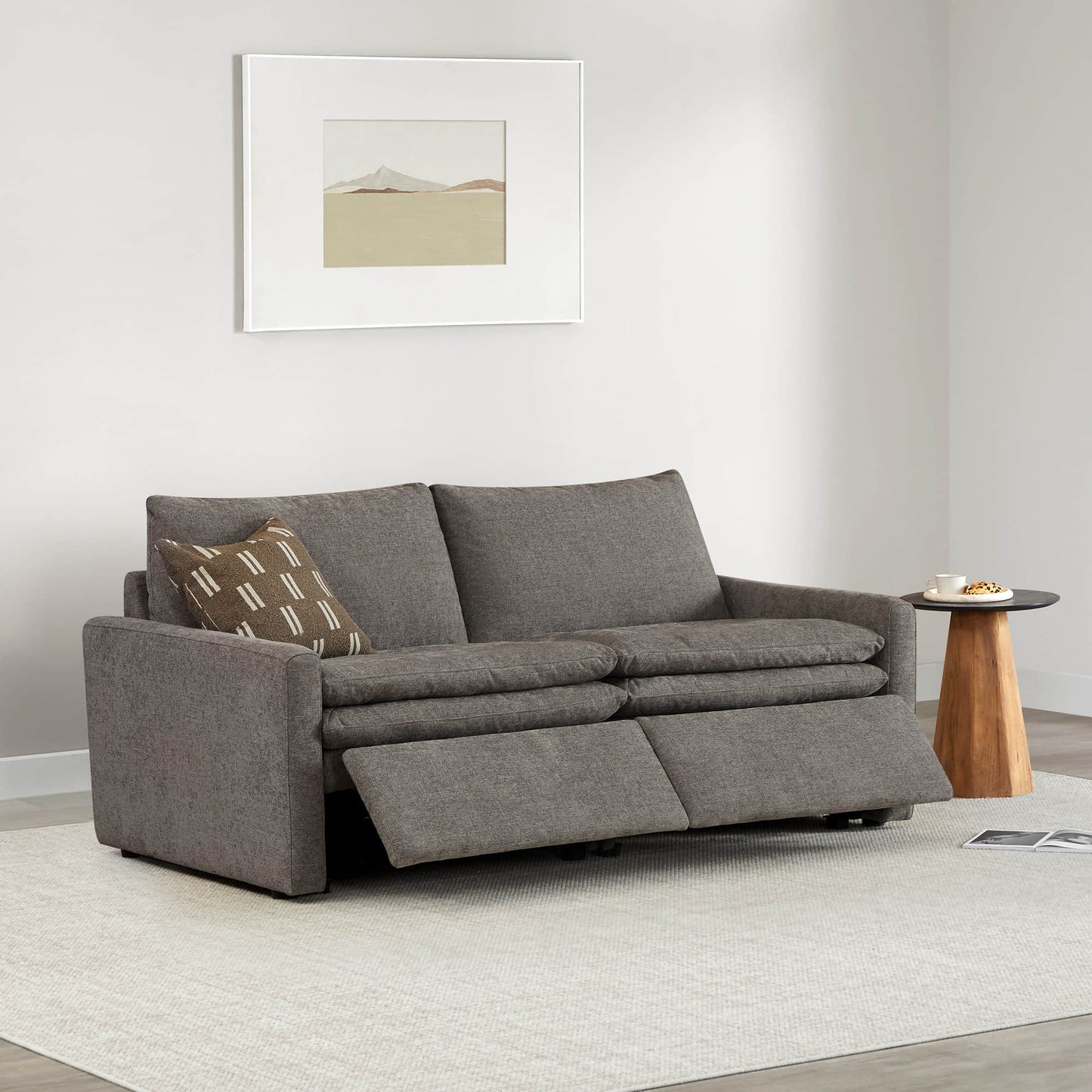 Modular Reclining Sofa in Ohana Design with Zero Gravity Feature