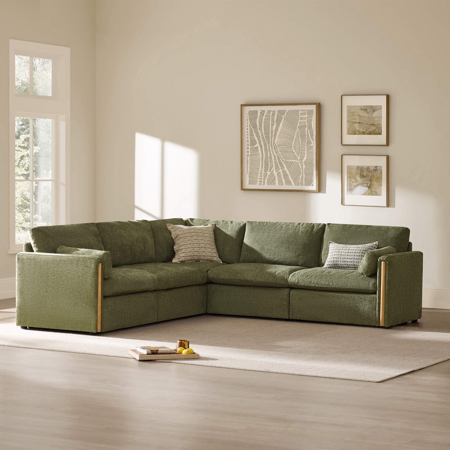 Modular Sofa in Cozy Chenille with 5-Seater Design