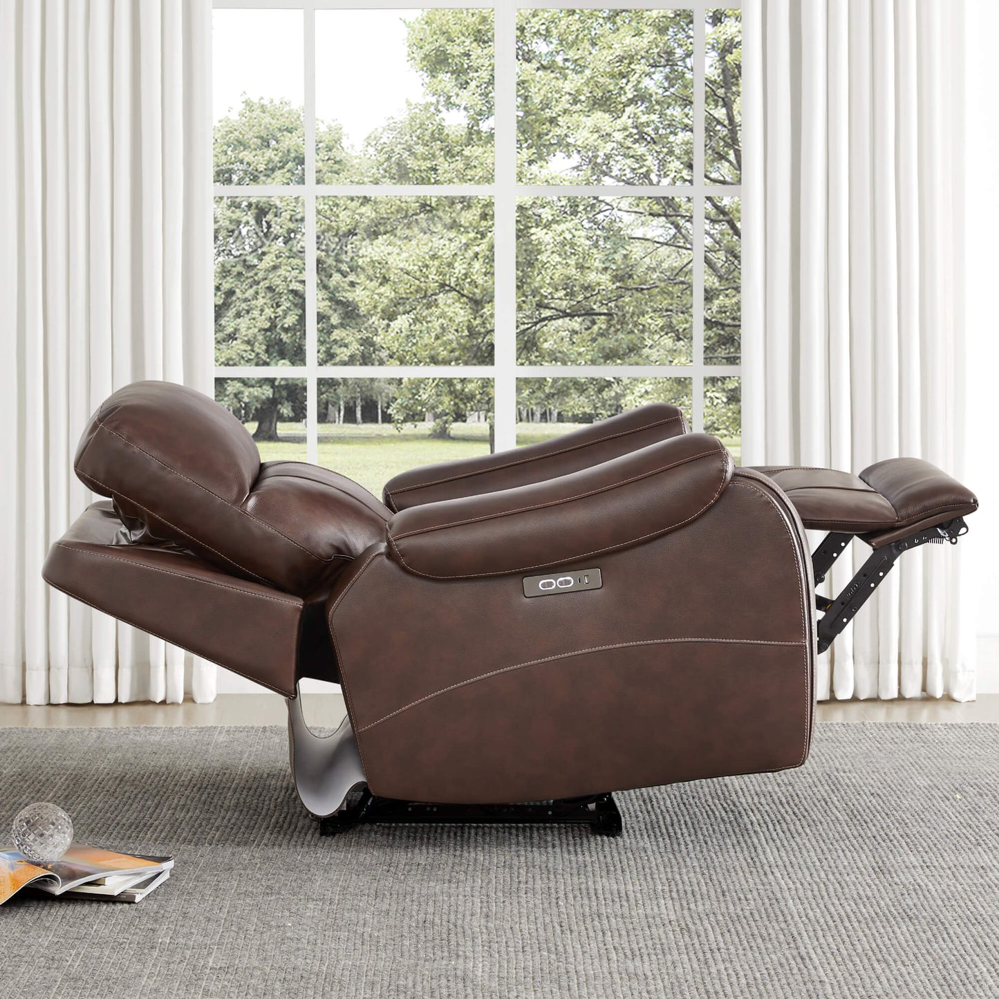 Recliner in Genuine Leather with Power Headrest
