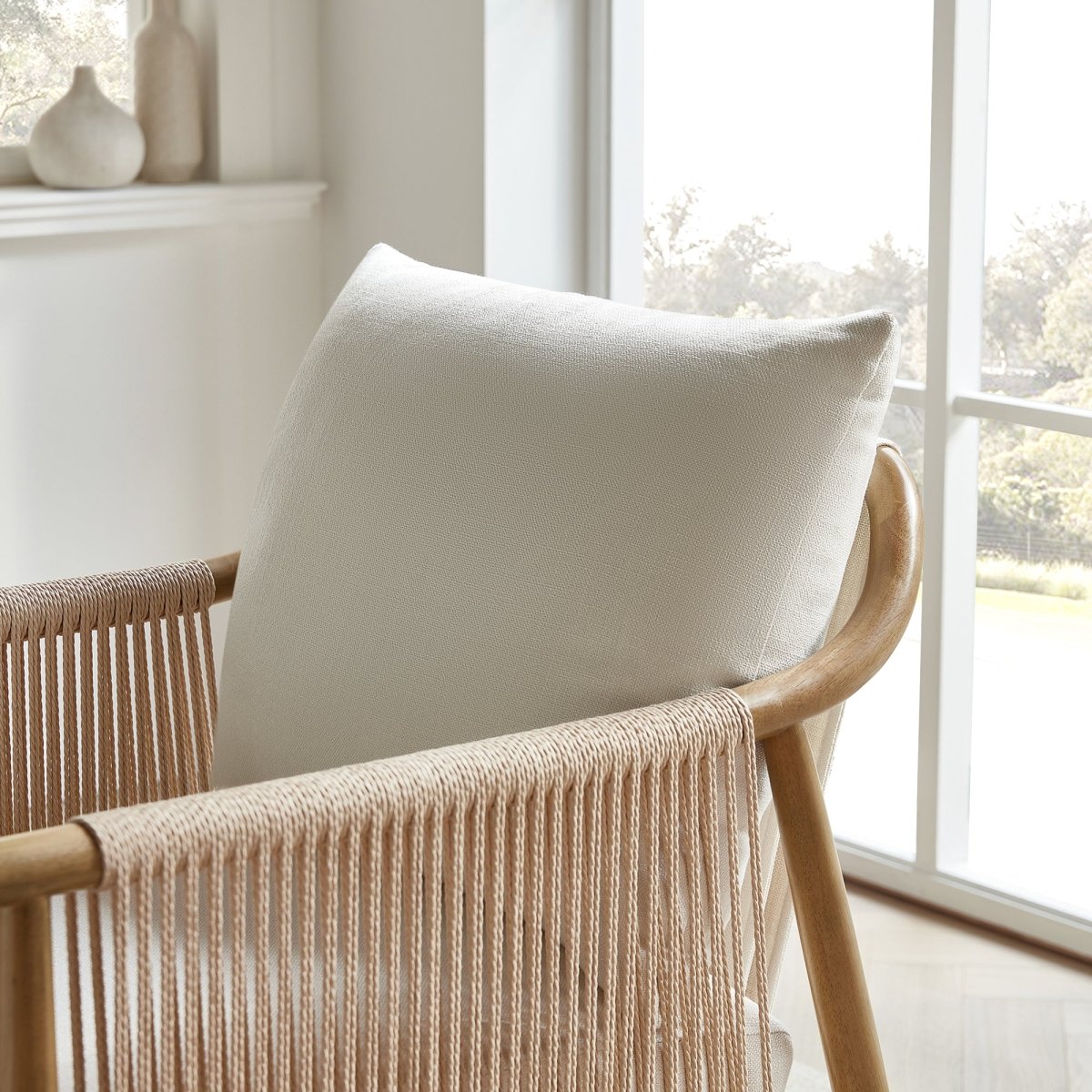 Rope Accent Chair with Curved Back and Sleek Design