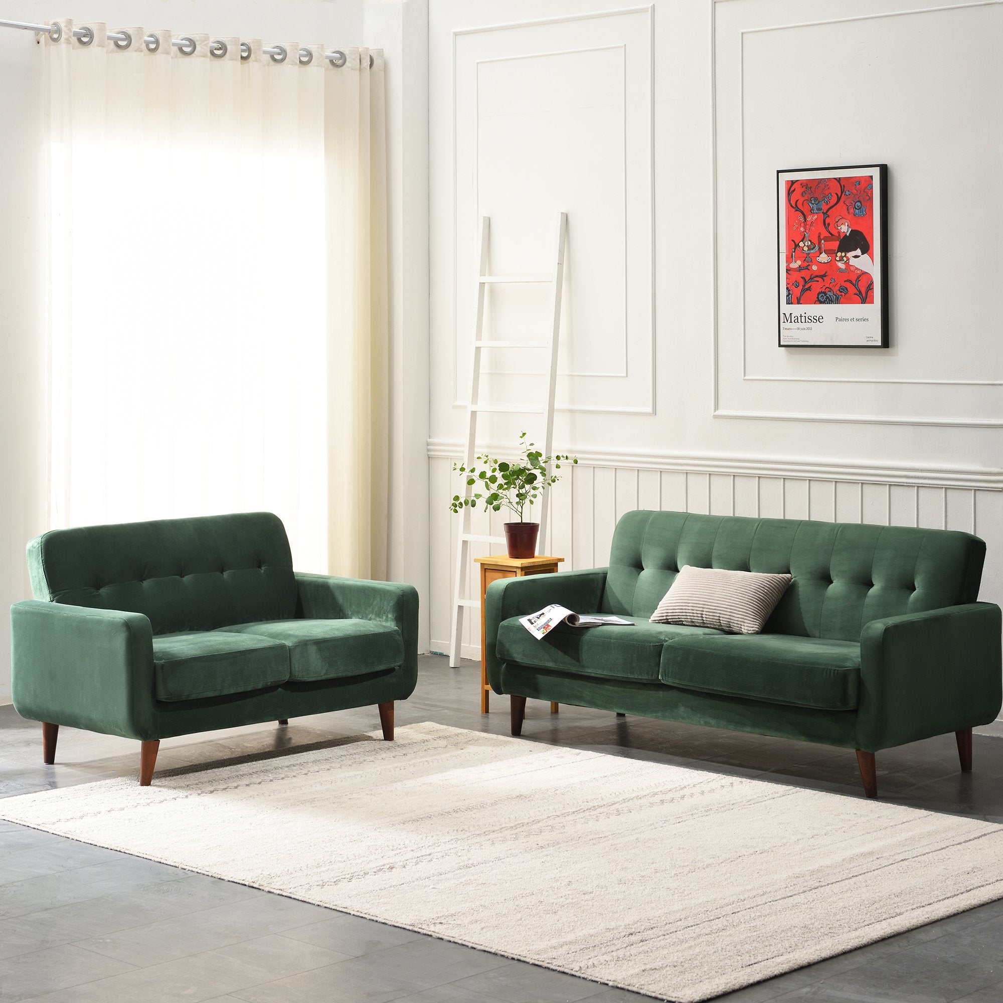 Sofa in Green Velvet with Sleek Armrests
