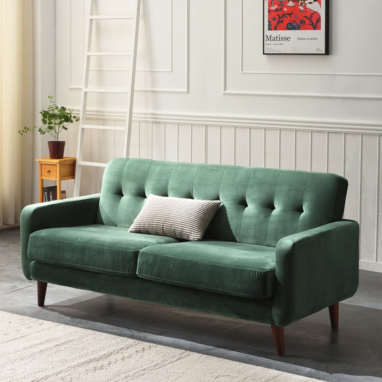 Sofa in Green Velvet with Sleek Armrests
