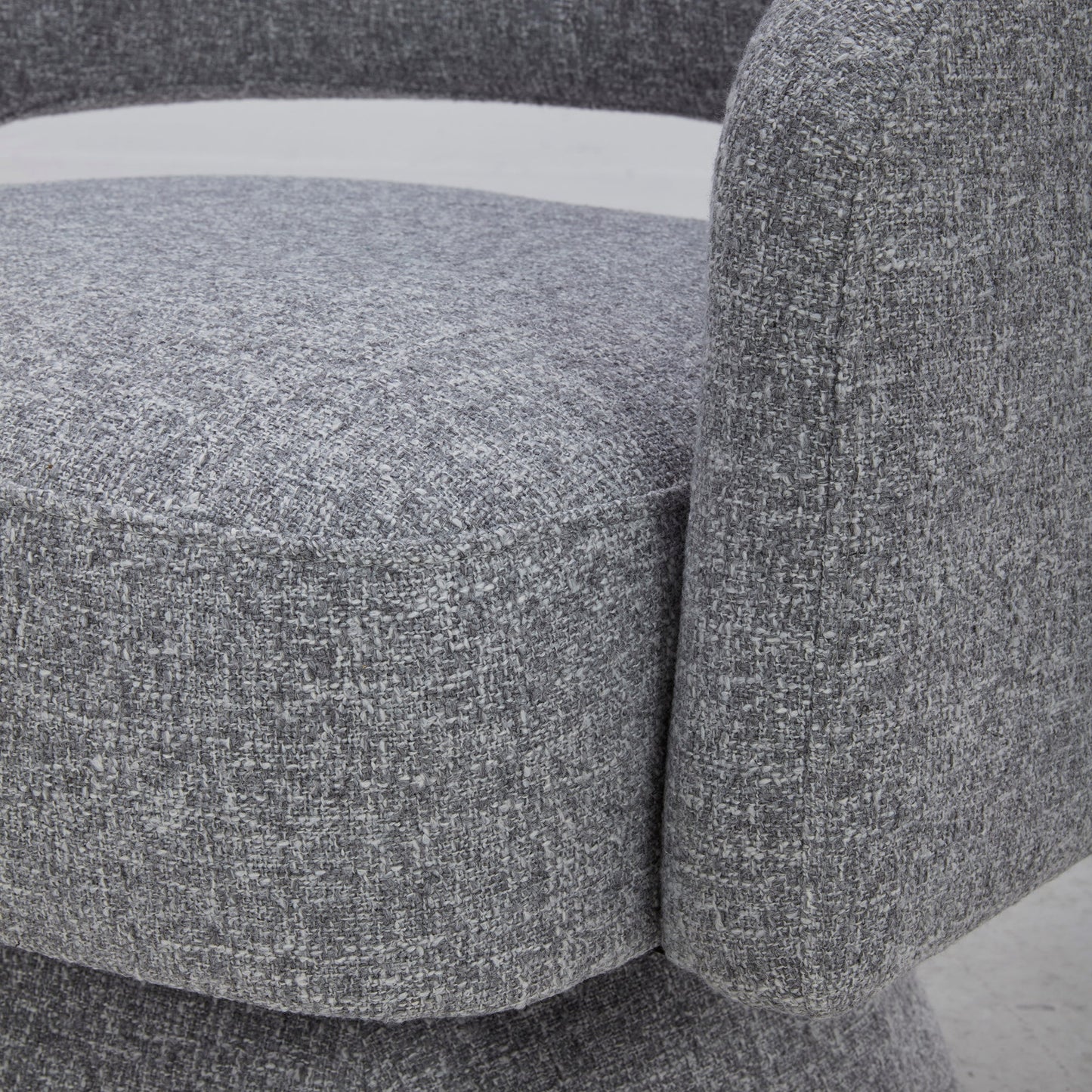 Swivel Accent Chair in Soft Velvet