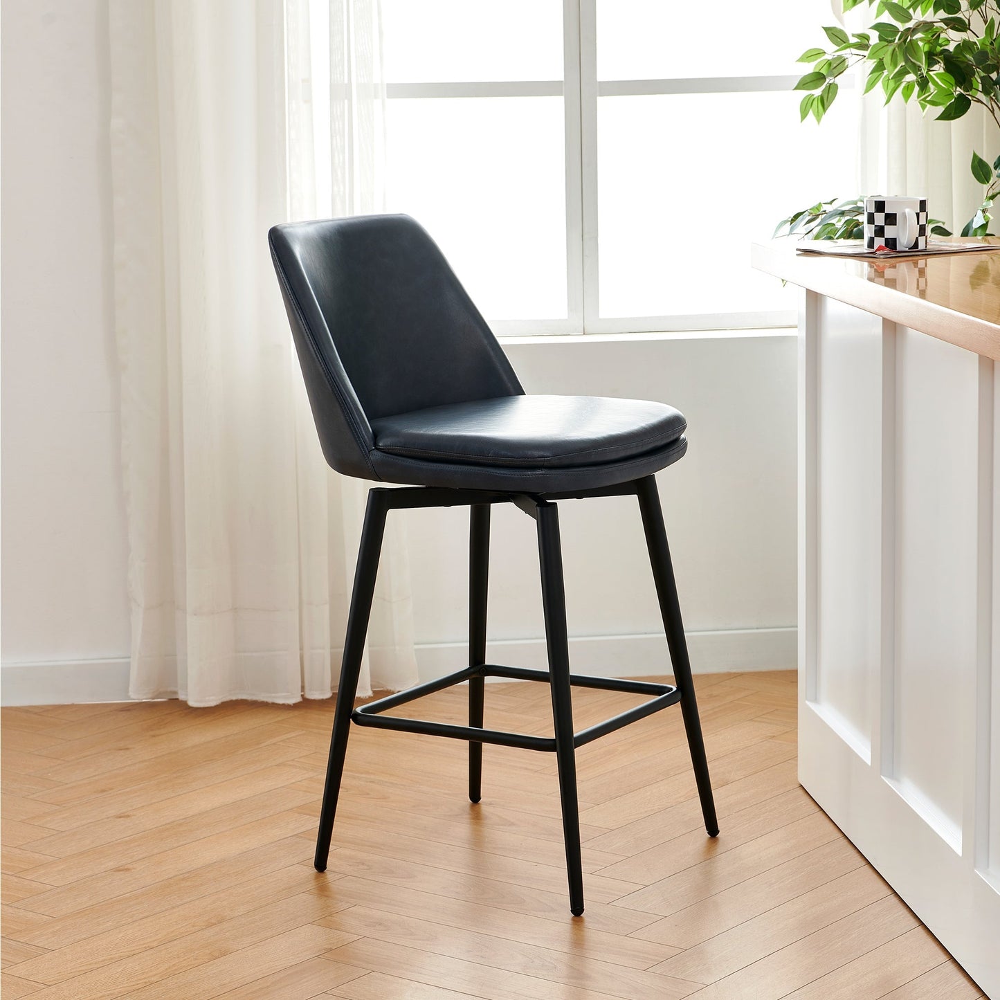 Swivel Bar Stool in Classic Black with Padded Seat