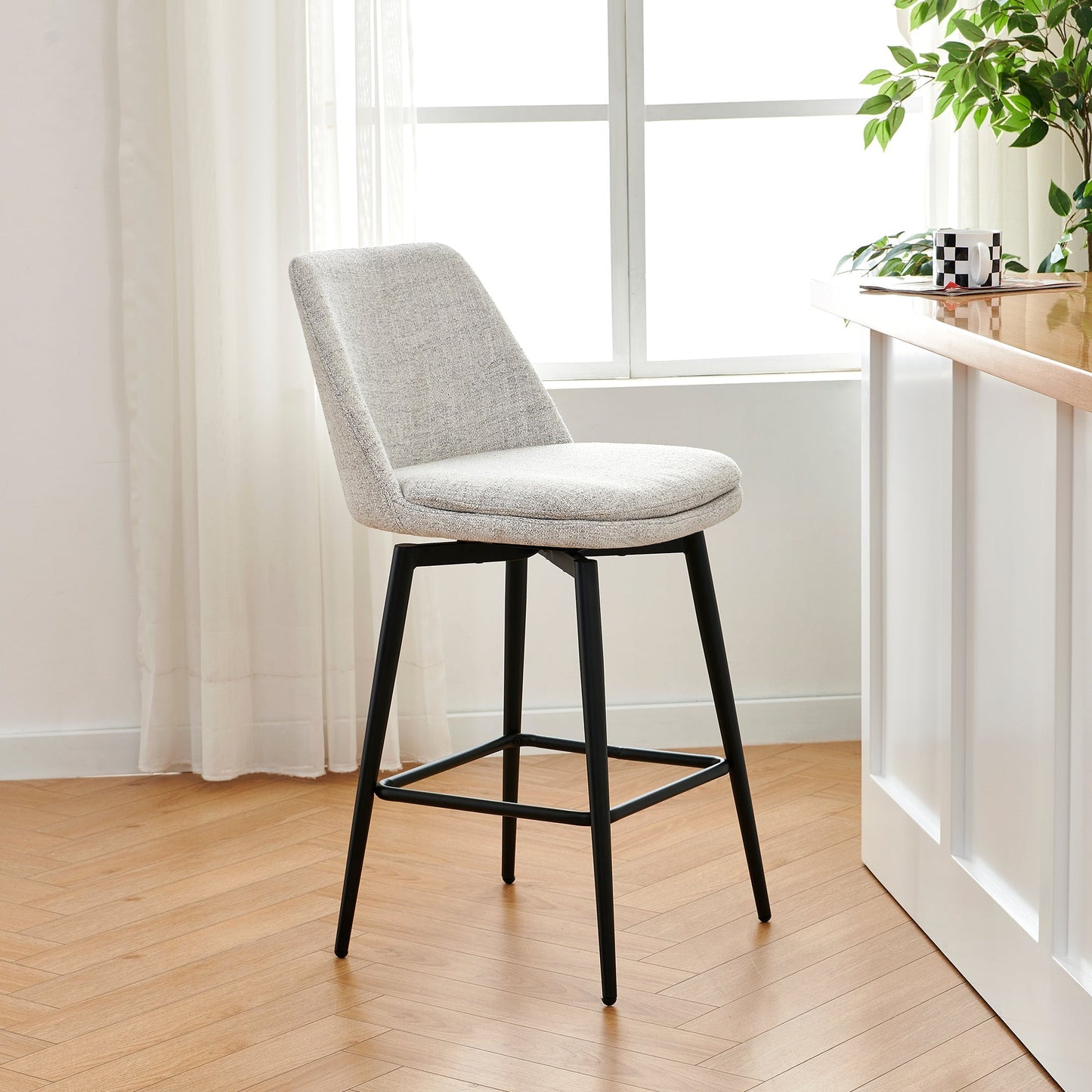 Swivel Bar Stool in Classic Black with Padded Seat