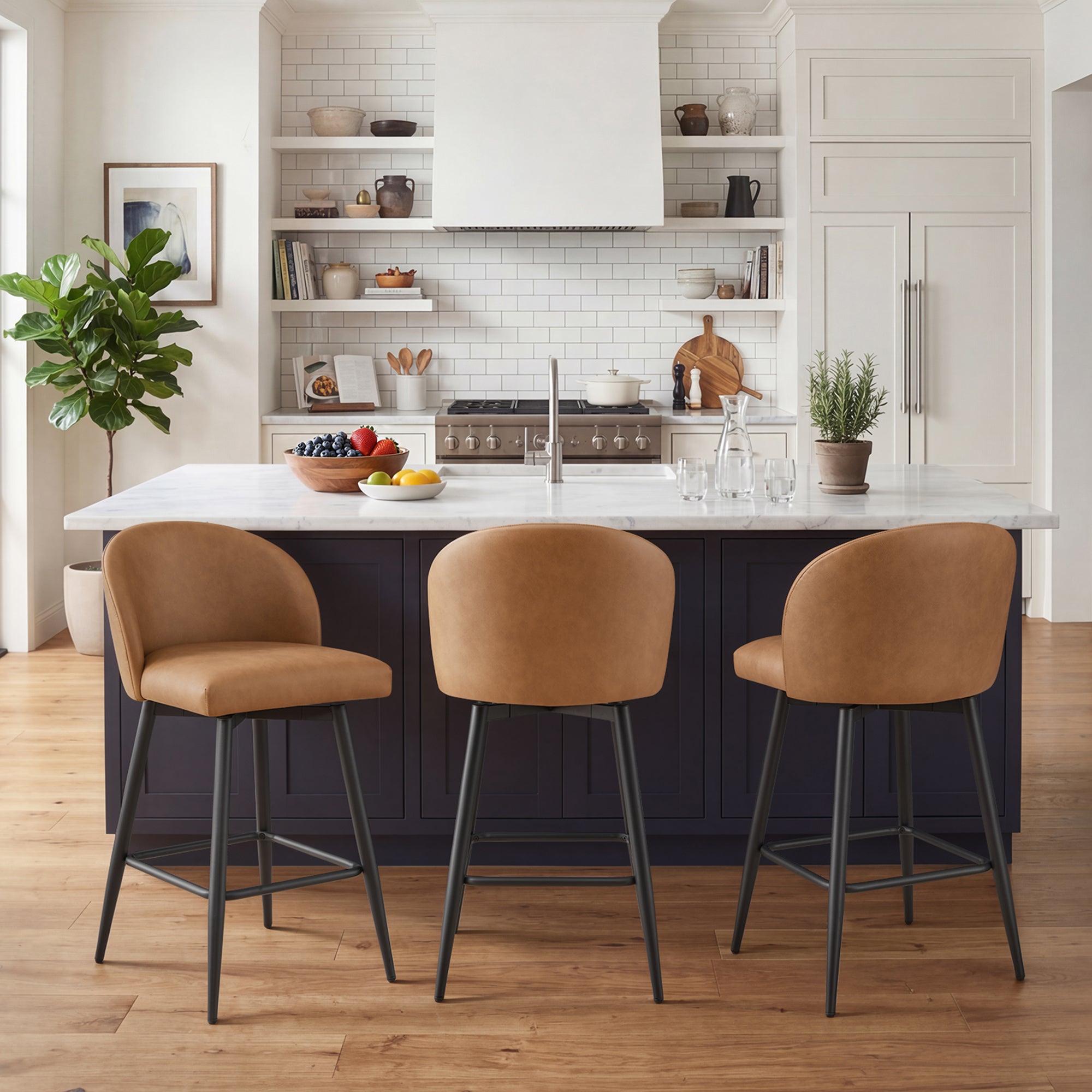 Swivel Bar Stool with Ergonomic Design in Classic Black