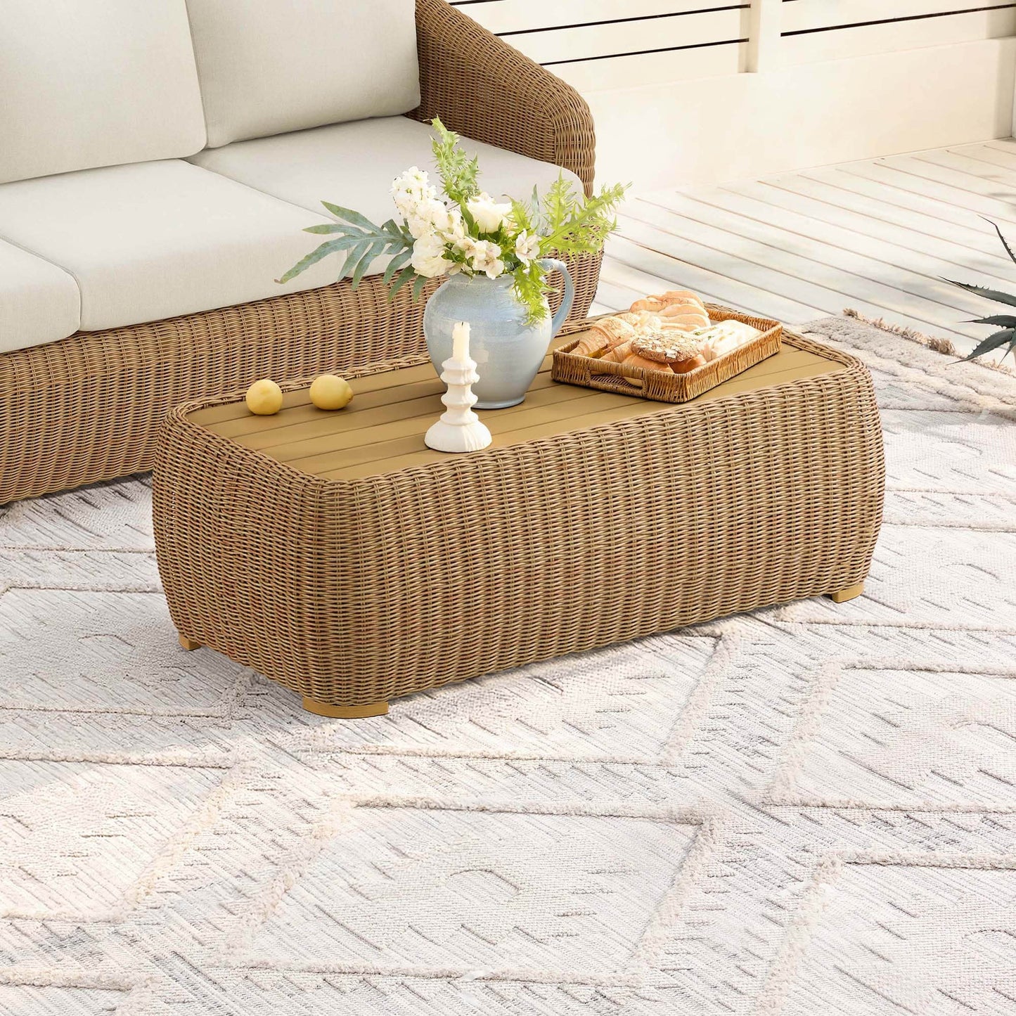 Wicker Outdoor Coffee Table with Curved Edges