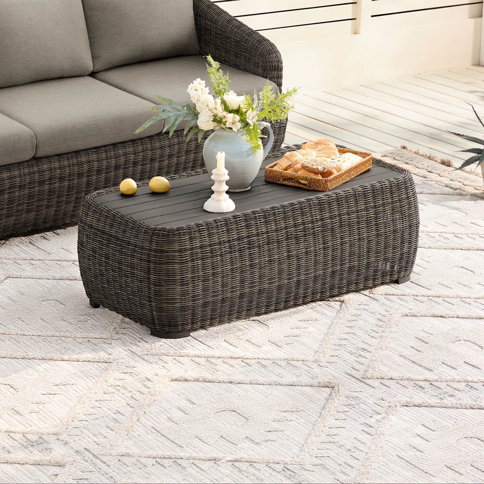 Wicker Outdoor Coffee Table with Curved Edges