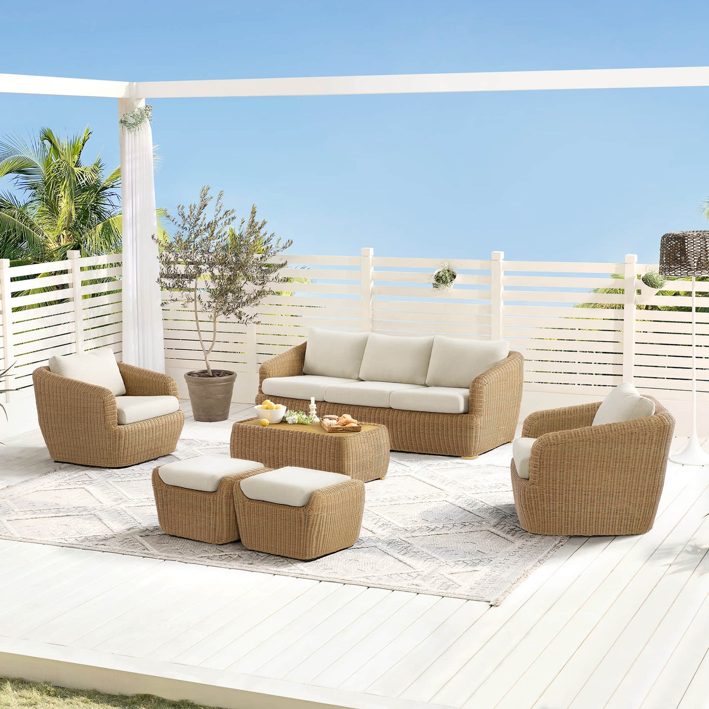 Wicker Outdoor Sofa Set with 5 Seats in Natural Finish